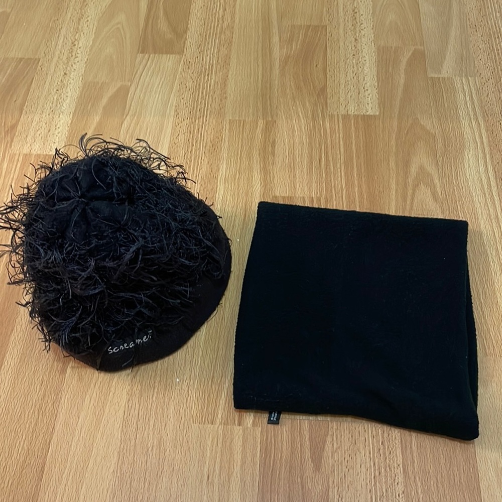 Screamer winter hat & Turtle brand gaiter